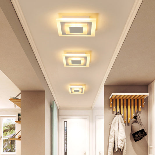Surface-Mounted Ceiling Light – Modern & Versatile