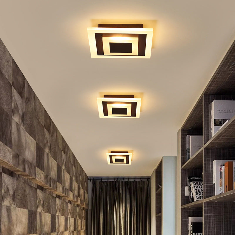 Surface-Mounted Ceiling Light – Modern & Versatile