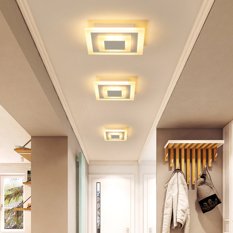 Surface-Mounted Ceiling Light – Modern & Versatile