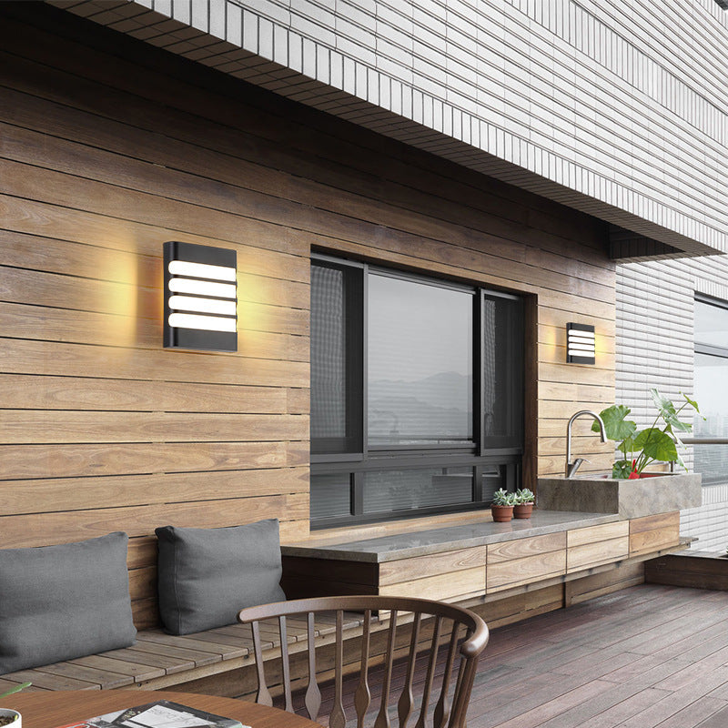 LumiGuard Outdoor Wall Lamp